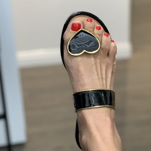 Tou Tou Sweetheart Sandals - Picture 3 of 10